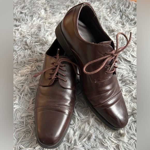 Van Heusen | Flex Memory Foam Mens Brown Dress Shoe - Picture 1 of 7